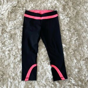 NWOT Lululemon Run: Inspire Crop II vintage leggings